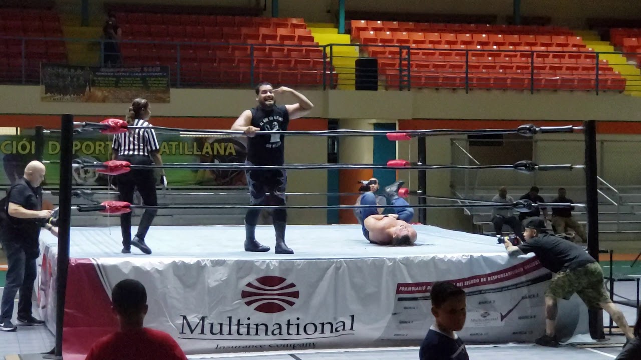Xavant vs Noriega en Aniversario 46 de WWC Hatillo