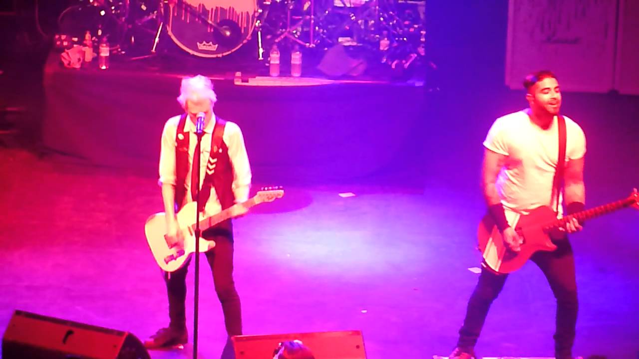 SUM 41 - Pieces - The Kerrang! Tour - LIVE in London - 2016