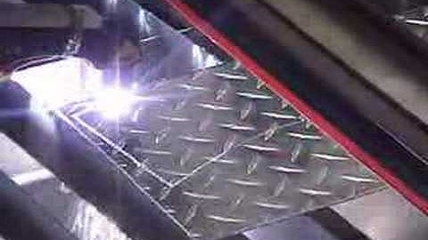 CNC PLASMA CUTTING TABLE Torch Height Control