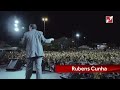 Ele só conseguia andar com a muleta