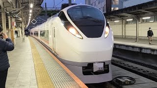 E657系 K4編成 臨時特急ときわ95号勝田行の送り込み回送 回送列車が上野駅17番線に入線するシーン