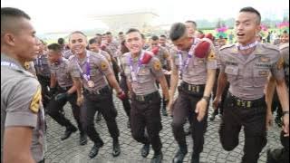 YEL YEL .taruna akpol den 50 memeriahkan run bhyangkara di monas