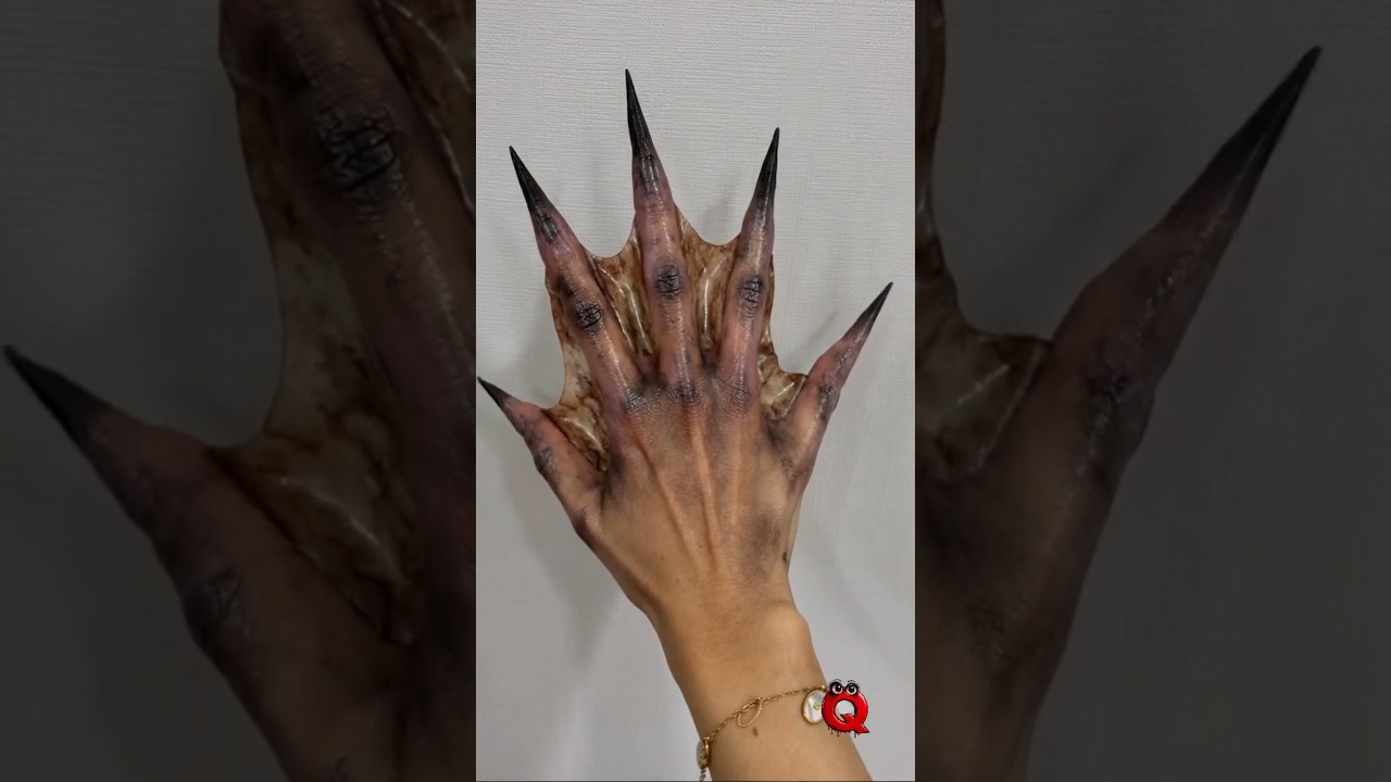 Creepy Monster Hand Animation! 🧟‍♂️ | Spooky VFX #Horror #MonsterHand #VFX #SpecialFX #Spooky #SFX