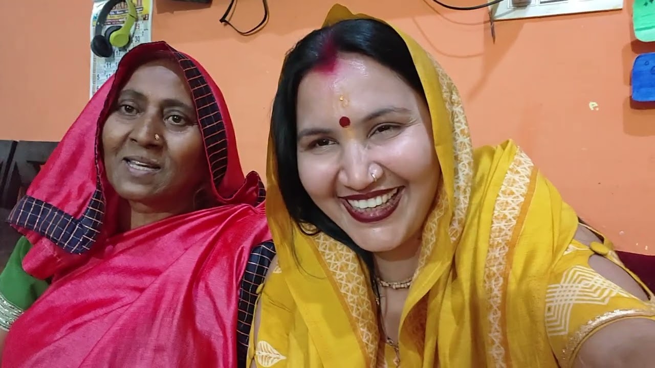 वूमेंस डे मनाया 💐 सब ने मिलकर 🌹फिर काटा 🎁केक🎁🎁 बाद में सब ने मिलकर 🎁🎁 दिए गिफ्ट