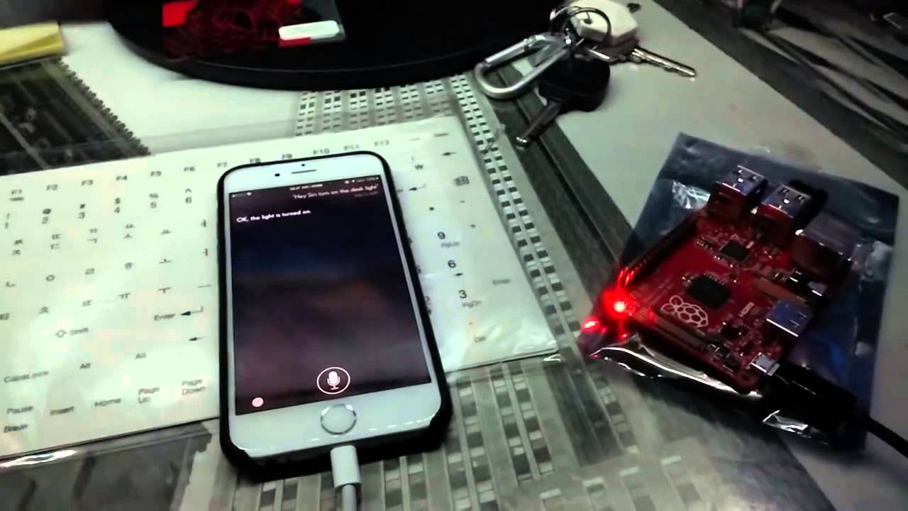 スマート デバイスを HomeKit に接続する方法 (Raspberry Pi を使用)