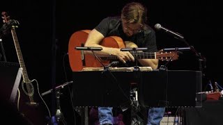 American Guitarist Al Di Meola Suffers Heart Attack Onstage