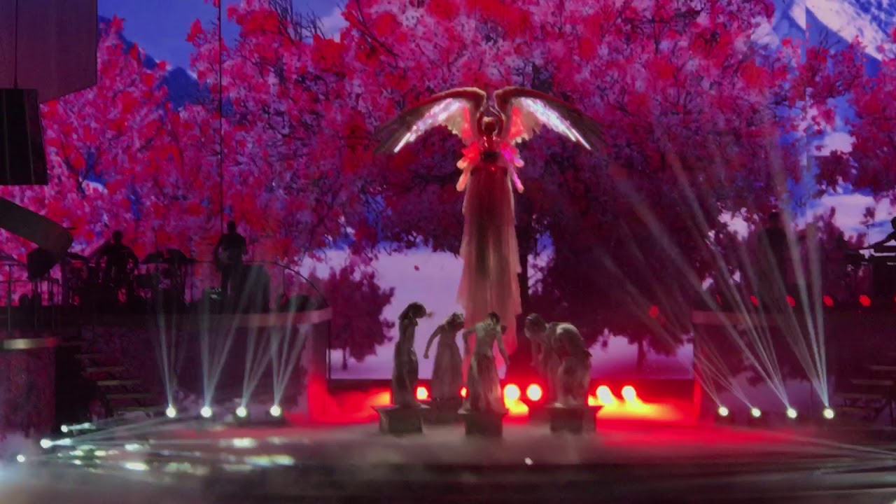 Britney Spears Everytime, Baby One More Time, Oops I Did It Again Live 12.19.2017 Piece Of Me PH LV