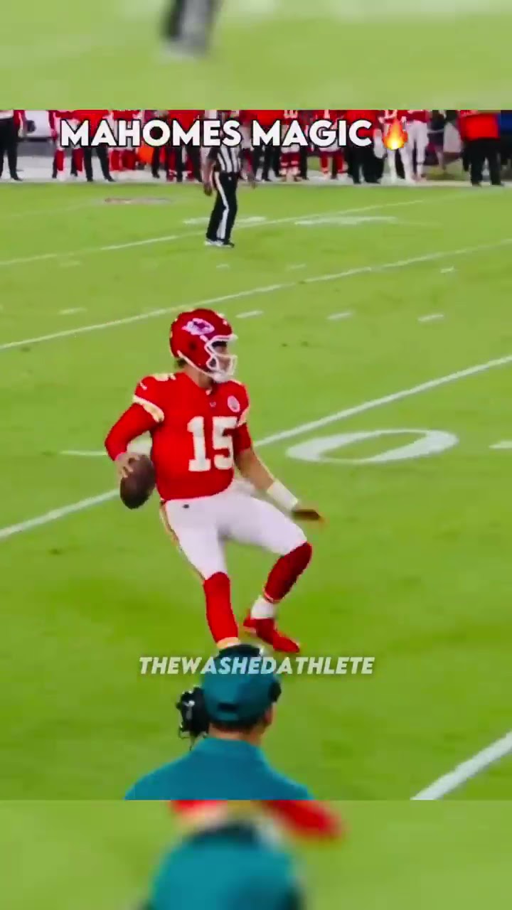 One Of MAHOMES Magical TD Passes!