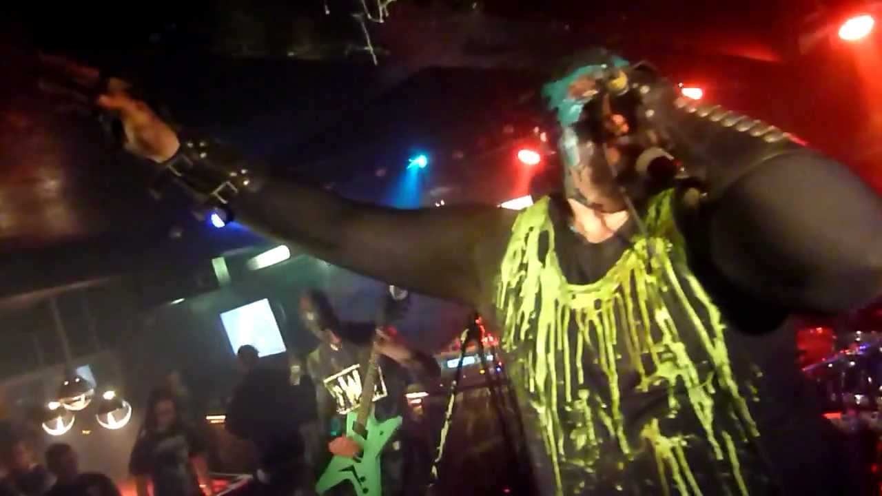 Bookakee - Carcass Coffin (Live In Ste-Hyacinthe)