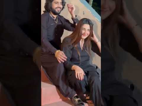 Zeeshan Rokhri K Kam Dekho Larki K Picha Kia Kr Rha Haa Hot Video Larki Kia Zeeshan Rokhri Ko Da 