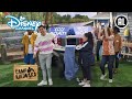 Camp Kikiwaka | Une course de bateaux | Disney Channel BE