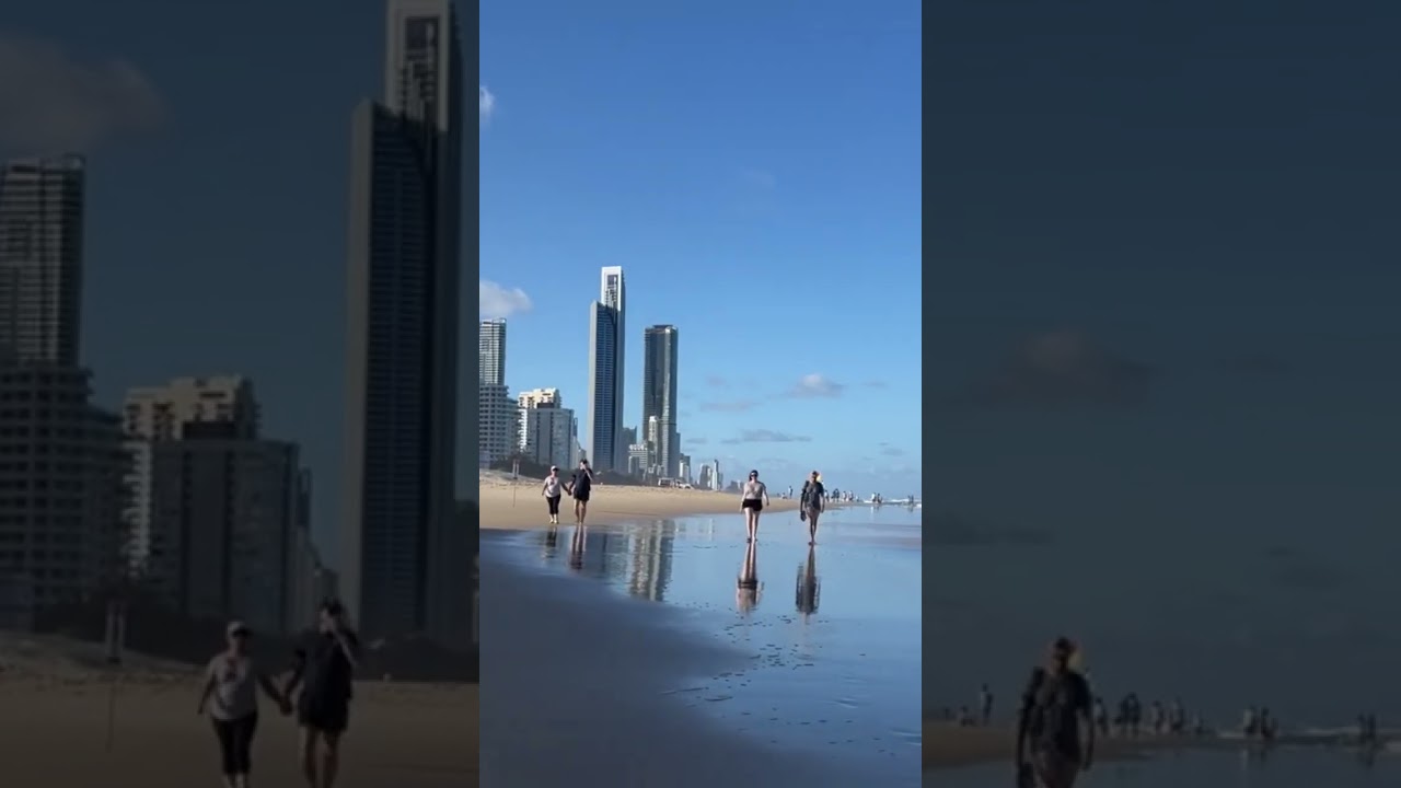 Walk in Surfers Paradise Beach, Gold Coast 