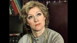 Ирина Мирошниченко: ненастоящая фамилия, Франция и тяжелая болезнь актрисы Ирина Мирошниченко: ненастоящая фамилия, Франция и тяжелая болезнь актрисы