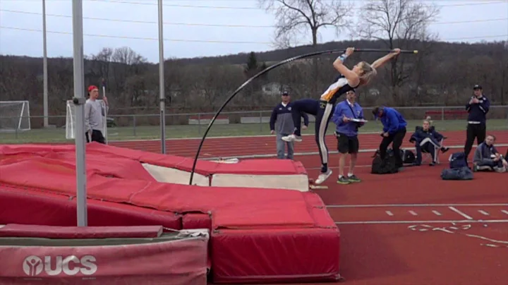 Katherine Pitman Broke Her Own DIII Pole Vault Rec...