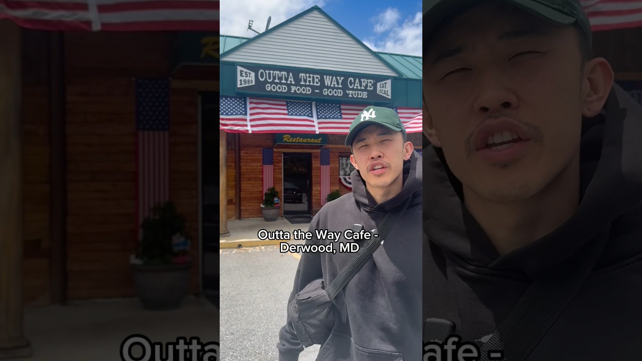 Outta the Way Cafe #chickenwings #wings #foodreview #foodie