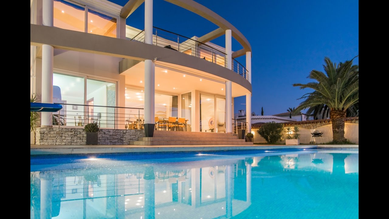 Luxury Villa to Empuriabrava for Sale
