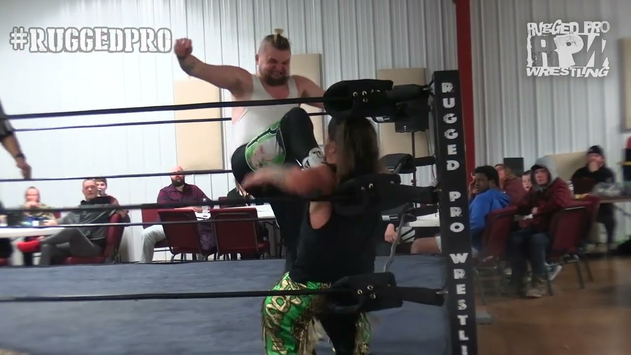 Former WWE Star Swoggle vs Reginald Paul Gray | Shamrock Showdown