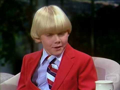 Video: Rick Schroder netto waarde: Wiki, Getroud, Familie, Trou, Salaris, Broers en susters