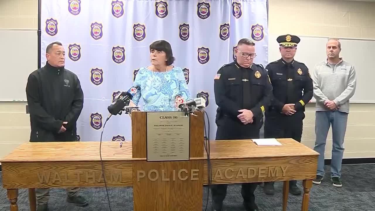 Raw video: Authorities announce New Hampshire man accused of killing ...