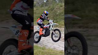 Would You Be Fastest On an Electric Bike, 2-stroke or 4-stroke?