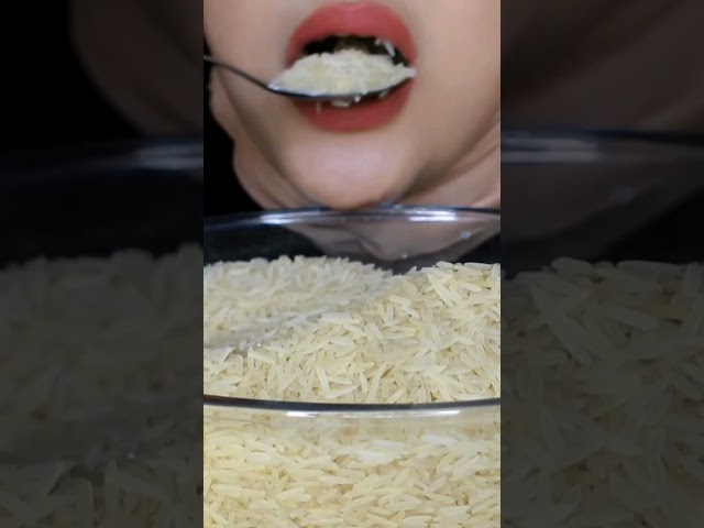 Raw basmati rice #rawrice #mukbang #rawriceeatingsounds