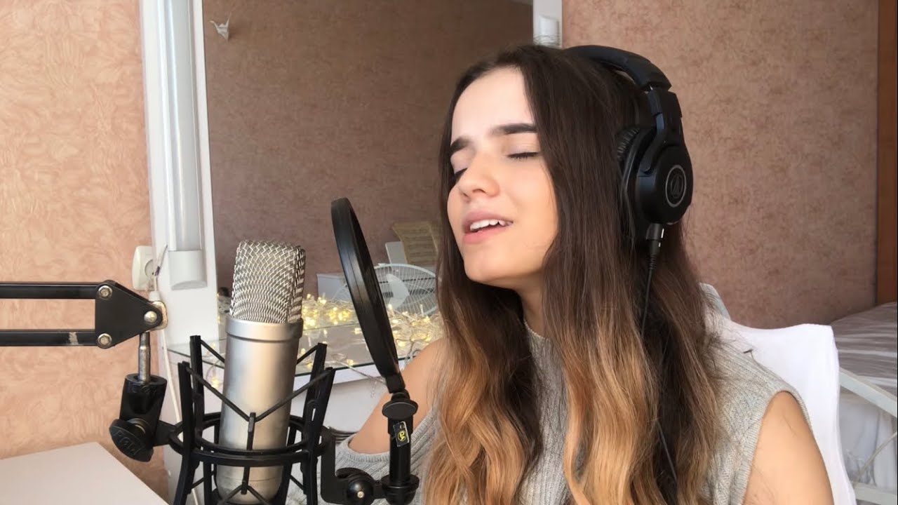 Shape of my heart - Sting (acoustic cover by Valeria Pushkash, guitar Simon Kearesk)