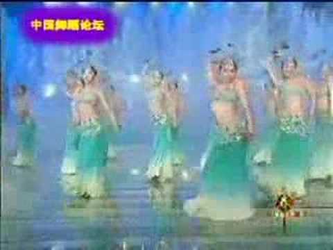 《碧波孔雀》