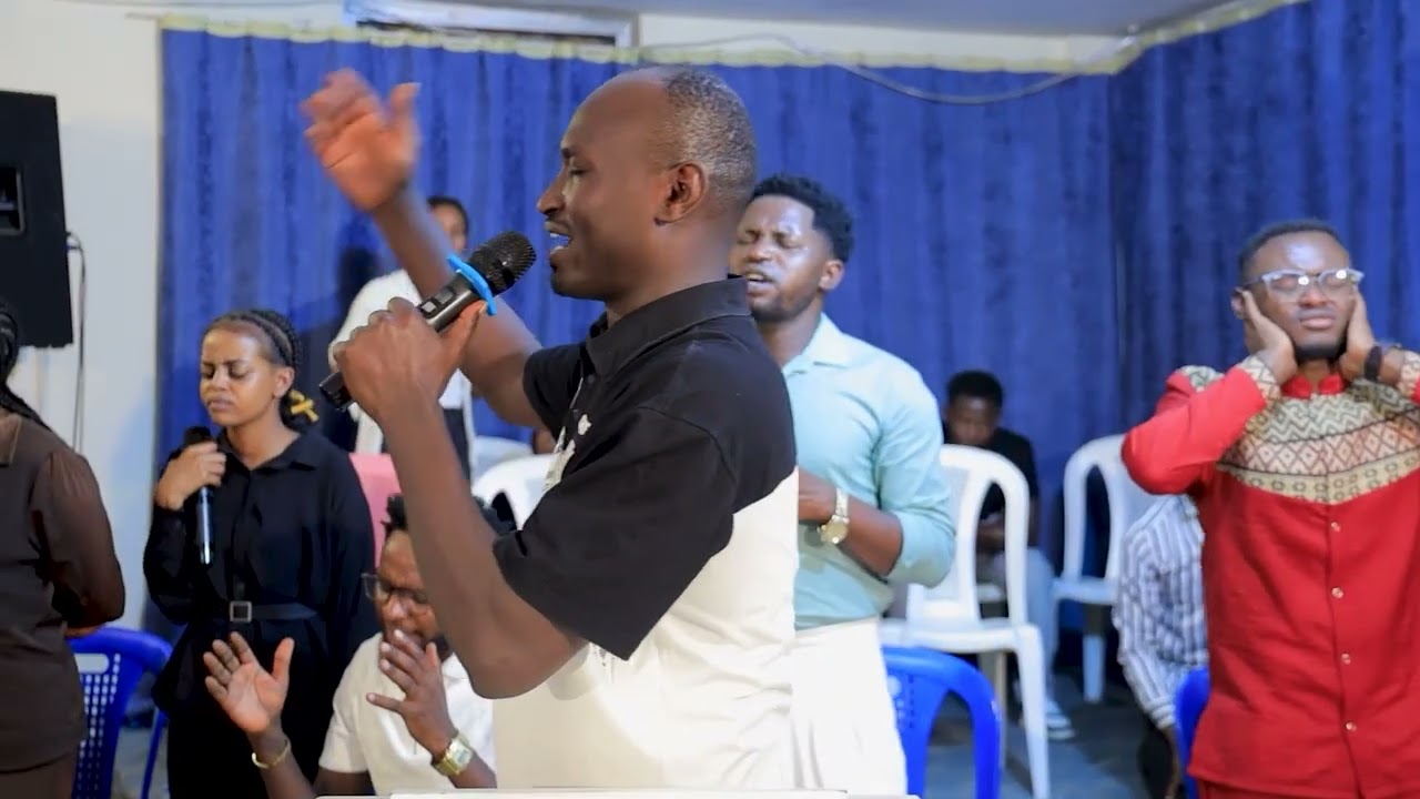 ASARA GUJA SIMON ANDAY #worshiptime @Nakaylonidrama