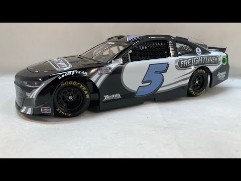 2021 Kyle Larson #5 Freightliner Bristol Dirt Raced Version 1:64 Custom - Foto 9