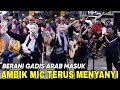 Tanpa Di Jemput Gadis Arab Datang Ambik Mic Sambung Lagu Yang Bob Nyanyikan&quot;