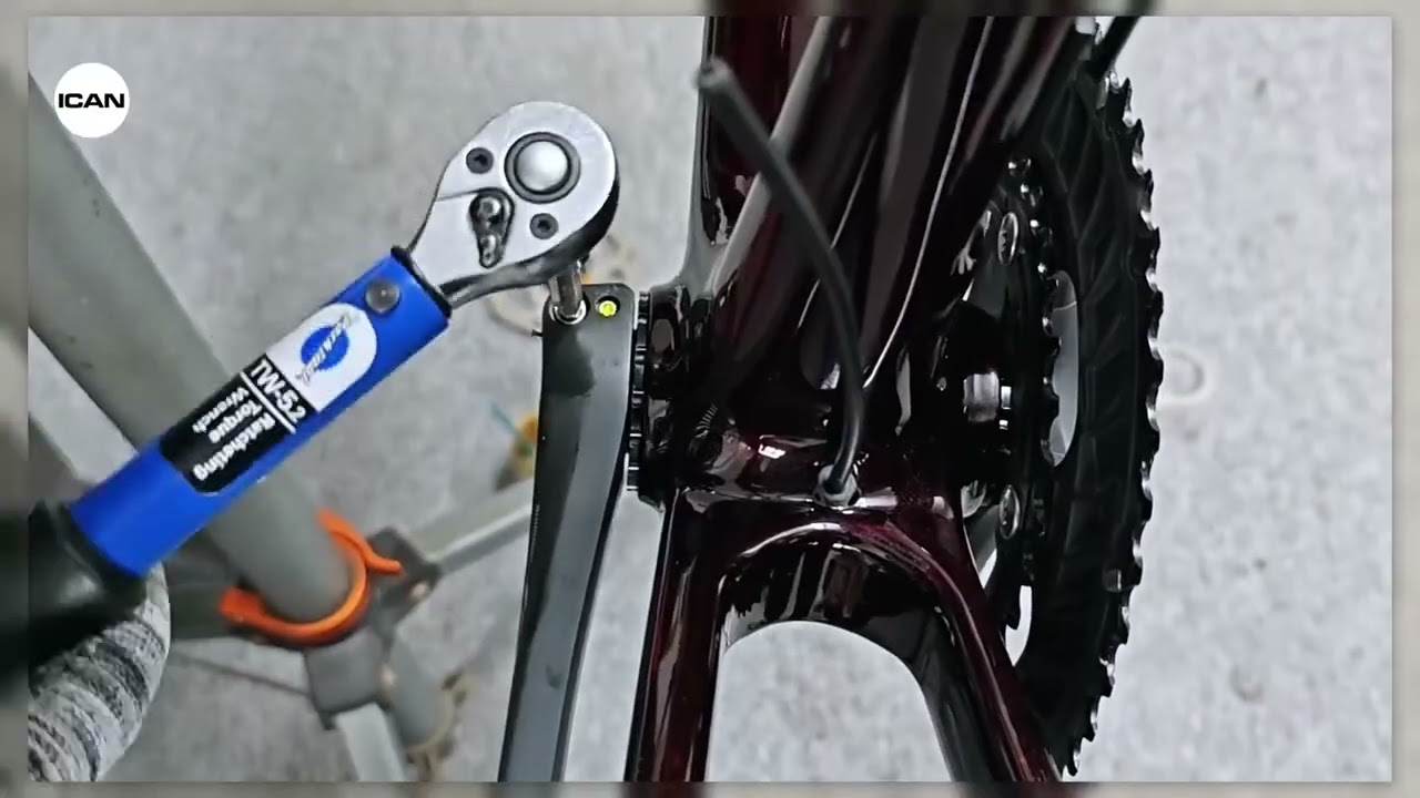 Сборка шоссейного велосипеда FLYEE | Кастомизация в прозрачно-красном цвете завершена