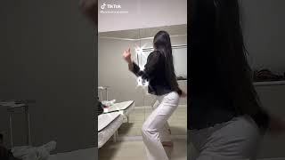 Japanese Girl Twerking #SHORT #TWERK