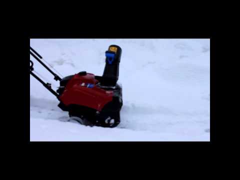Schneefräse Toro Powerlite im Einsatz bei DB Haus- & Gartenservice