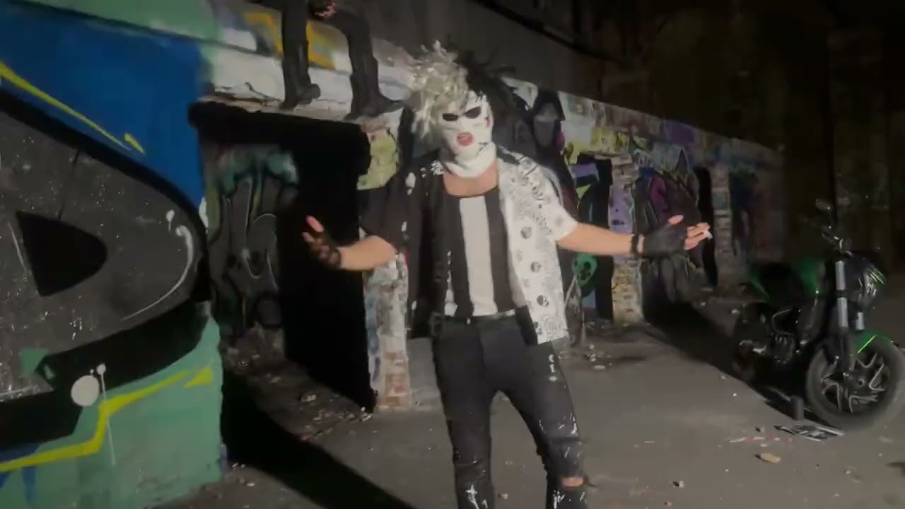 Guarda Hokus Pokus x DJ Panzerfaust - Ugi bugi su YouTube Guarda Hokus Pokus x DJ Panzerfaust - Ugi bugi su YouTube