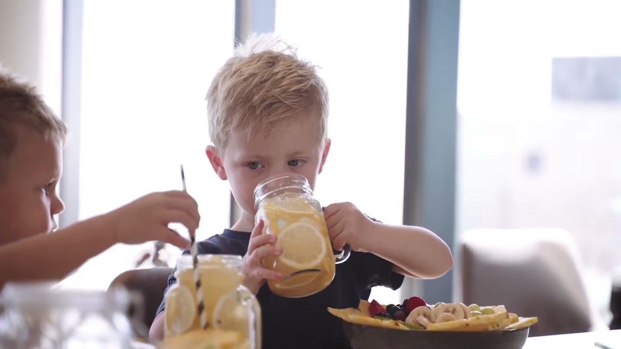 Elevate Your Refreshment with Our Premium Sparkling Water Maker!