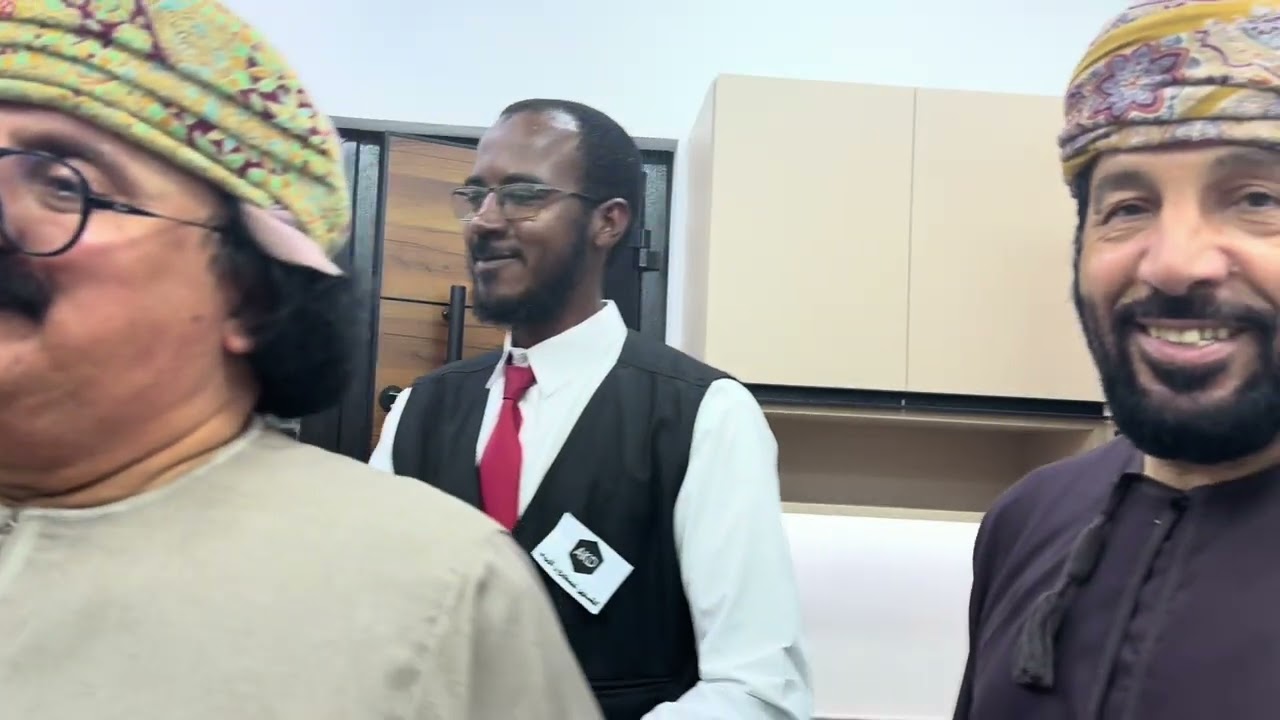 حفل افتتاح معرض القنديل للمطابخ والابواب ولاية لوى تحت رعاية الشيخ  أحمد بن خلفان الغفيلي عضو الأ