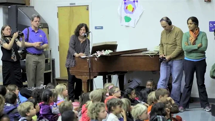 Susan Graubard Archuletta leads 3rd grade singing ...