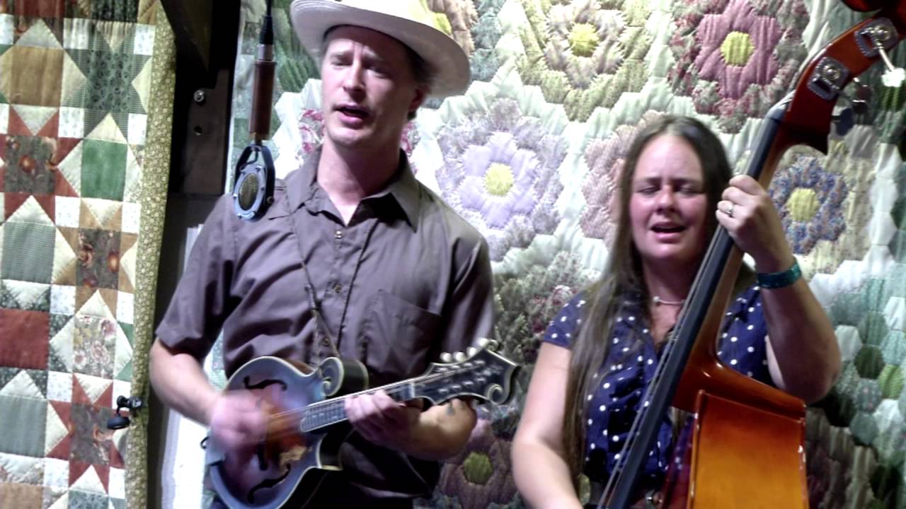 If that's the way you feel : Foghorn String Band @ The Red Room, Cookstown