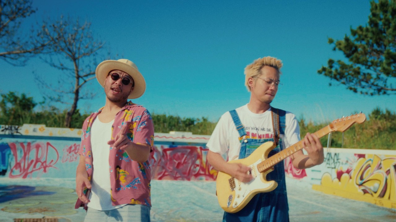 Obejrzyj Blue Vintage「L.O.L」Official Music Video w YouTube Obejrzyj Blue Vintage「L.O.L」Official Music Video w YouTube