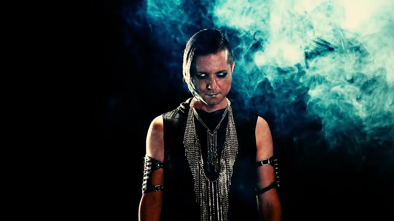 Llhewellyn - Bloodpop (Official Video)