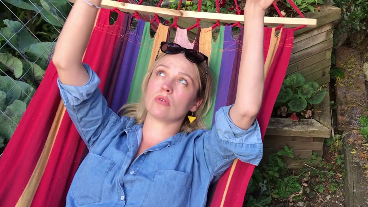 ANNIQUE - Waiting [Official Video]