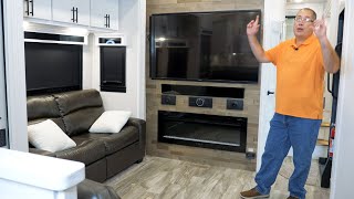 2021 Riverstone Legacy 39RKFB Luxury Fifth Wheel Walkthrough by Riverstone RVs 10,875 views 3 years ago 5 minutes, 53 seconds