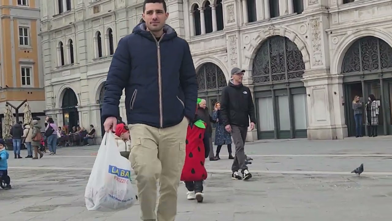 Гуляет вся Италия. Атмосфера Триеста. Карнавал -это не только Венеция.