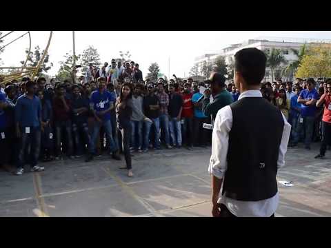 college-girl-and-boy-dance-competition.....laila-mai-laila-kaisi-mai-laila-sunny-leone