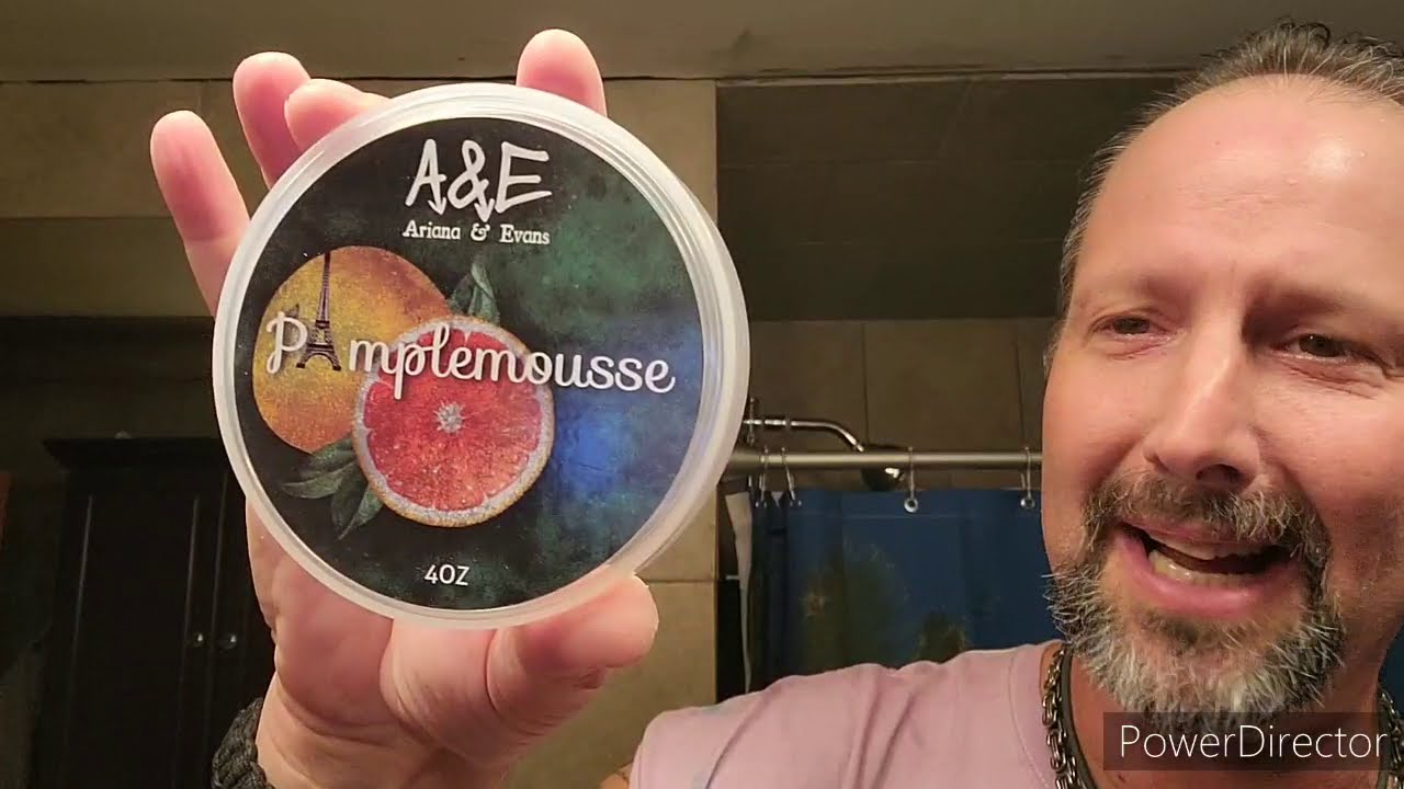 Ariana & Evans Pamplemousse