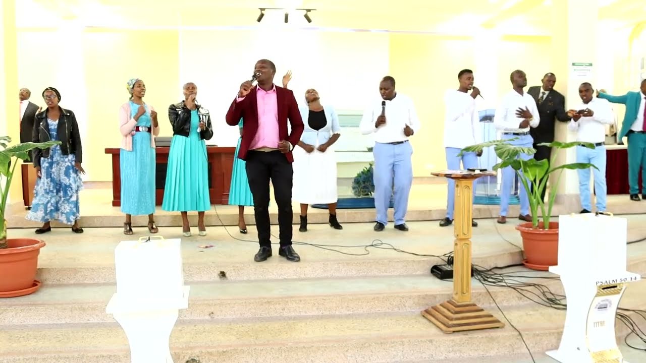 ROHO YANGU NAIKUIMBIE