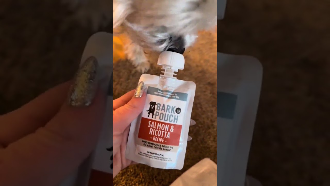 POV: your dog suddenly listens 👀🐕 Bark Pouch’s fresh, small-batch blends are perfect for picky
