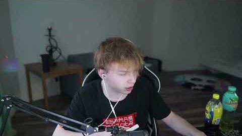 СТРОГО ЗАЩИЩАЕТ ГАЕЧКУ! СТРОГО ЗАСТУПИЛСЯ ЗА СВОЮ ДЕВУШКУ!