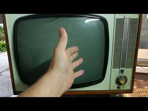Видео: Огонёк- ламповый телевизор (УНТ-47-ІІ). Первое включение.
