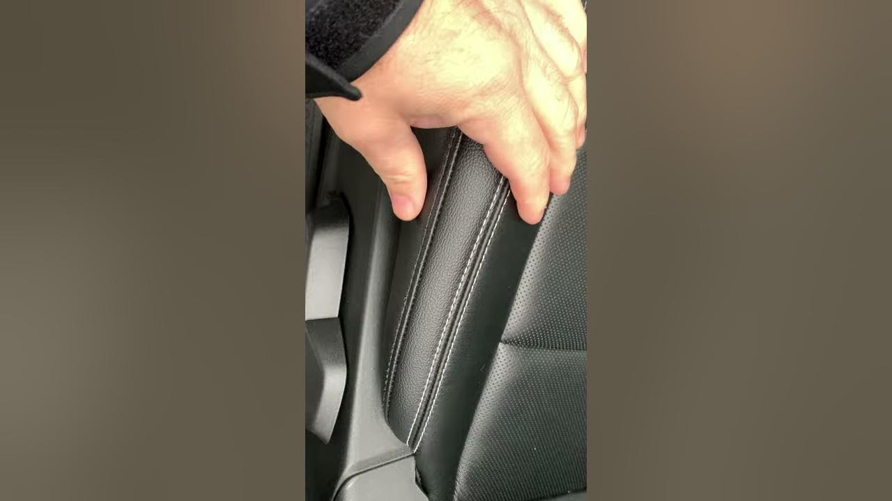 2020 Ford Explorer Drivers Seat - YouTube